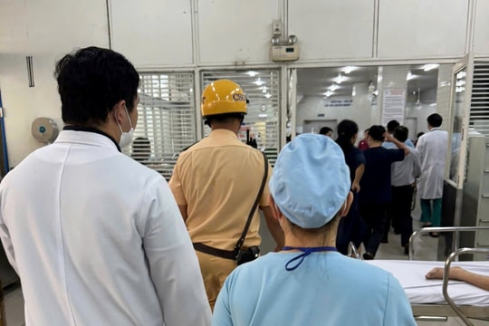 Đại úy CSGT kịp thời đưa người bệnh đi cấp cứu
