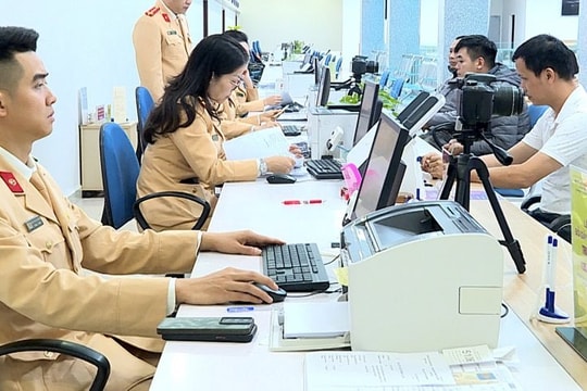 Danh sách 13 Công an cấp xã ở Quảng Ninh tiếp nhận hồ sơ cấp đổi giấy phép lái