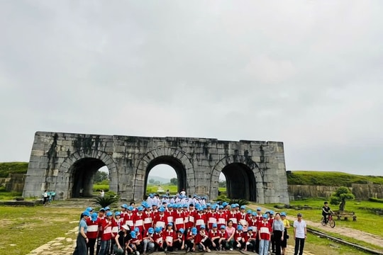 Di sản Thành nhà Hồ đến gần hơn với du khách qua chuyển đổi số