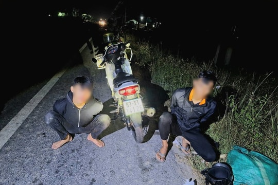 Bắt giữ 4 đối tượng mang dao tự chế chuẩn bị đánh nhau