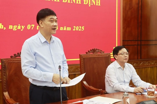 Đoàn kiểm tra của Bộ Chính trị làm việc với Đảng ủy UBND tỉnh Bình Định