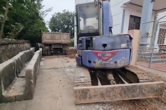 Phú Thọ: Dự án cải tạo, nâng cấp đường giao thông nông thôn xã Phùng Nguyên đổ thải trái phép?