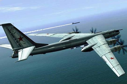 10 máy bay Tu-95 và hải quân Nga ồ ạt không kích Ukraine