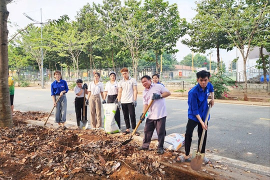 TAND huyện Bình Chánh phát động phong trào "Xanh hóa Tòa án"