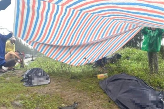 Phát hiện thi thể 2 cậu cháu bên vệ đường