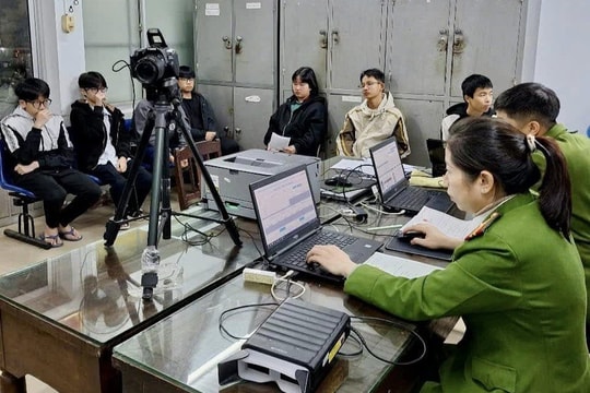 Mở 63 điểm tiếp nhận hồ sơ cấp tài khoản định danh điện tử mức độ 2