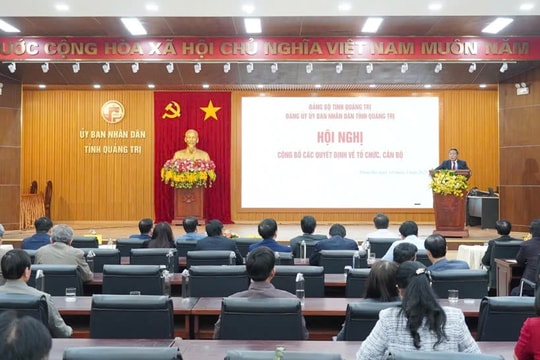 Đảng ủy UBND tỉnh Quảng Trị thành lập 7 Chi bộ, Đảng bộ mới sau khi thực hiện hợp nhất