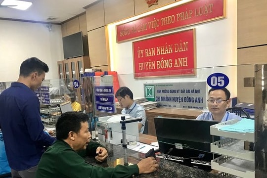 Khuyến khích người dân, doanh nghiệp giám sát giải quyết thủ tục hành chính
