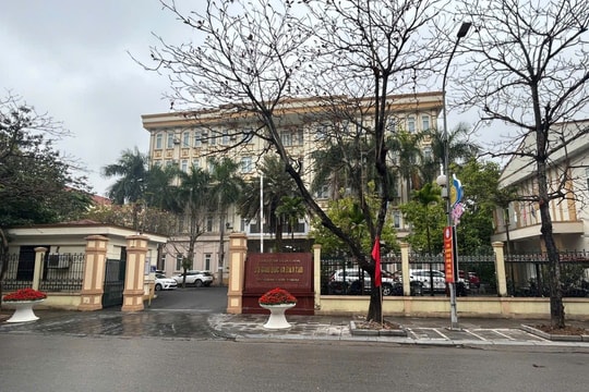 Vì sao Giám đốc Sở GD&ĐT Thanh Hóa tự thu hồi quyết định tiếp nhận, bổ nhiệm?