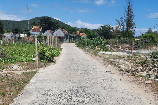 Vụ 'Người chết lâu năm vẫn ký được hồ sơ ở Khánh Hoà': Thêm nhiều văn bản có dấu hiệu giả mạo