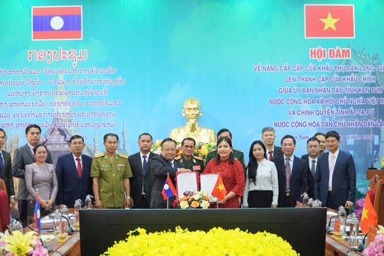 Hội đàm về việc nâng cấp cửa khẩu