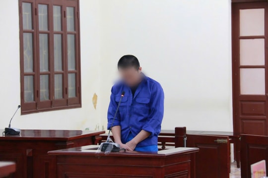 Trộm xe máy của người cùng khu trọ mang đi bán