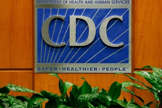 Nhà Trắng rút lại đề cử vị trí Giám đốc CDC do ông Trump lựa chọn