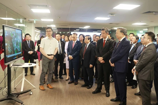 Tổng Bí thư Tô Lâm trao đổi về chiến lược giáo dục và khoa học công nghệ của Singapore