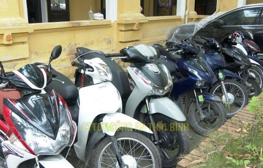 Khởi tố 18 đối tượng gây rối trật tự công cộng