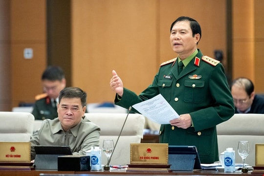 Đề xuất Ủy ban Thường vụ Quốc hội quyết định ban bố tình trạng khẩn cấp