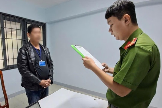 Chủ nhà nghỉ tổ chức đánh bạc