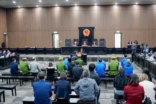 Hình ảnh phiên tòa xét xử vụ án xảy ra tại Trung tâm VNCERT