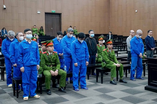 Đang xét xử vắng mặt Nguyễn Thị Thanh Nhàn trong vụ án thứ 5