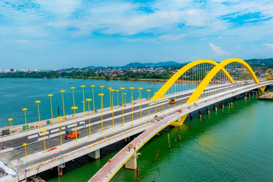 Cầu Nguyễn Hoàng – Biểu tượng mới trên sông Hương
