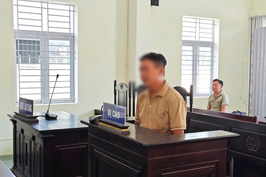 Giáo viên dạy lái xe lĩnh án tù vì chiếm đoạt tiền học phí