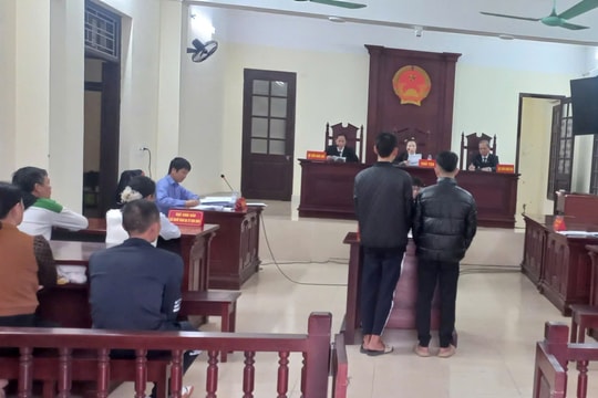 Vô cớ chém người, hai thanh niên lĩnh án