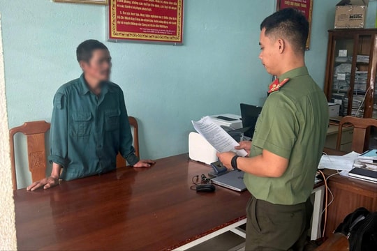 Khởi tố đối tượng tàng trữ vũ khí quân dụng