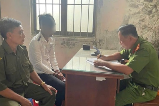 Đối tượng truy nã bị bắt khi đi làm Căn cước công dân