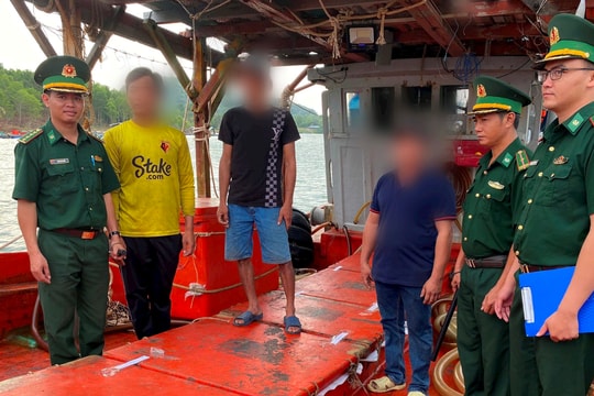 Mua dầu DO của tàu lạ để bán kiếm lời