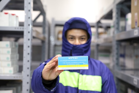 Bộ Y tế nhận hỗ trợ 500.000 liều vaccine sởi từ Hệ thống tiêm chủng VNVC