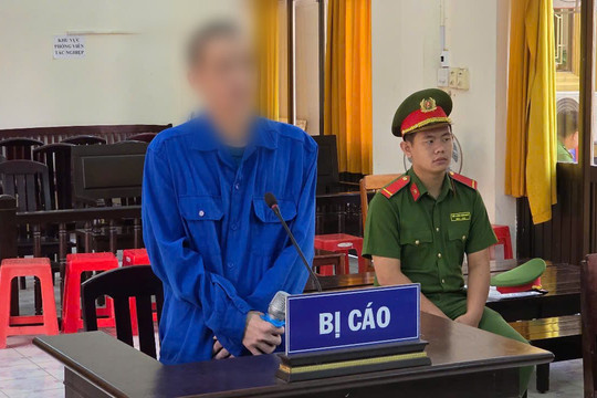 Rút dao đâm chị vợ vì bị nghi ngờ giết gà