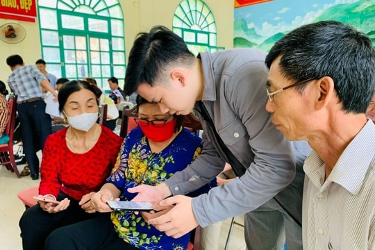 Phòng tránh lừa đảo qua mạng cho người cao tuổi