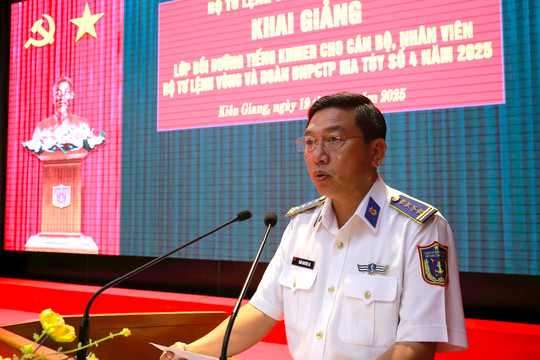 BTL Vùng Cảnh sát biển 4 khai giảng lớp tiếng Khmer 2025