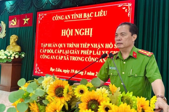 Tập huấn quy trình tiếp nhận hồ sơ cấp GPLX cho công an cấp xã