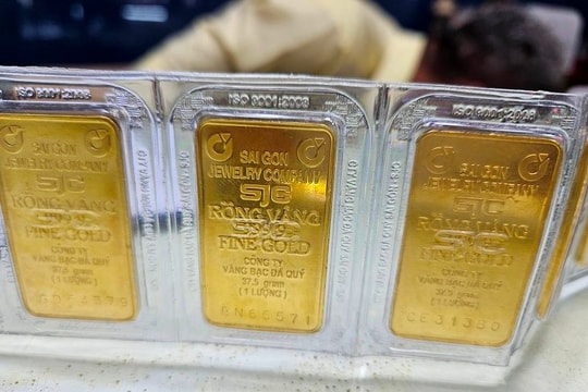 Giá vàng hôm nay 20/3: Vượt mốc 100 triệu đồng/lượng