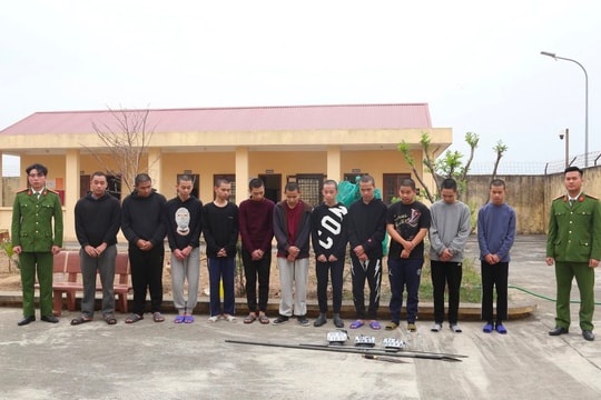 Hệ lụy khôn lường từ "chợ vũ khí online"