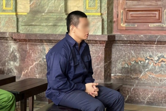 Đâm chết người vì chuyện gọi tiếp viên trong lúc hát karaoke