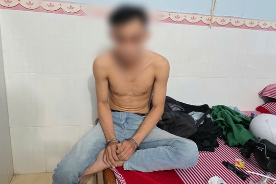 Tạm giữ đối tượng tàng trữ và tổ chức sử dụng trái phép chất ma túy