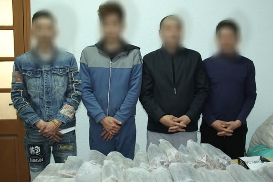 Trộm thuốc nổ của công ty bán ra ngoài lấy tiền