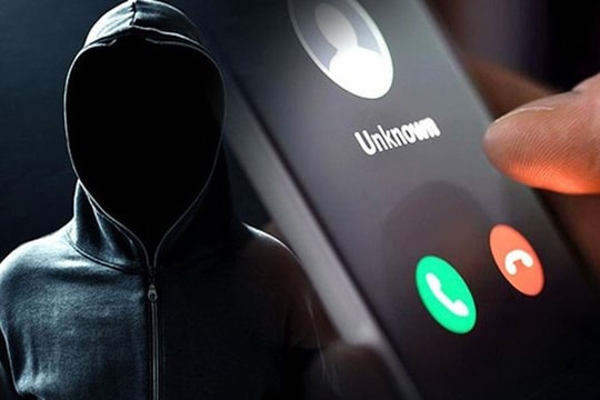 Nam sinh viên mất hơn 1 tỷ đồng sau khi nghe cuộc điện thoại của người tự xưng Công an