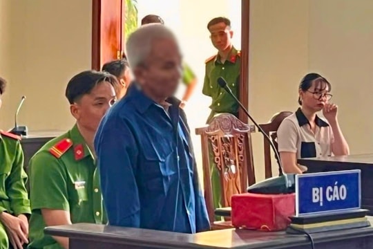 Tài xế xe ôm đâm đồng nghiệp tử vong