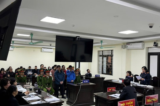 Khai trừ Đảng cựu Trưởng phòng Văn hóa