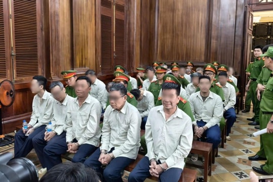 Xét xử vụ cựu Chủ tịch UBND tỉnh An Giang tiếp tay cho "cát tặc"