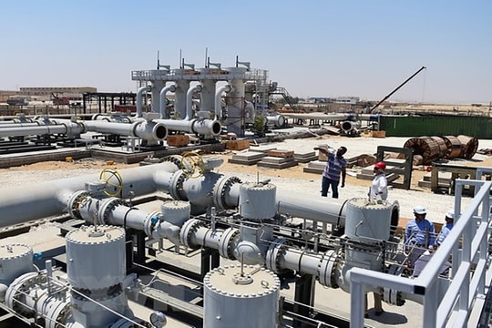 Giá xăng dầu ngày 26/3: Thế giới tăng, dự báo trong nước tương tự