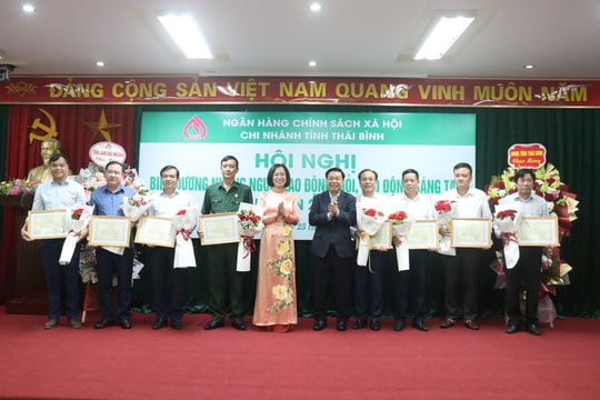 Ngân hàng Chính sách xã hội biểu dương người lao động giỏi, sáng tạo