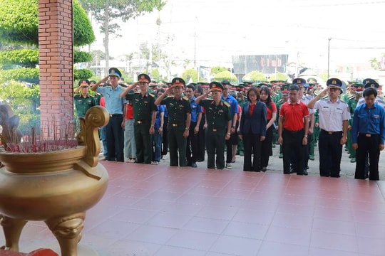 BTL Vùng Cảnh sát biển 4: Nhiều hoạt động ý nghĩa trong Tháng Thanh niên