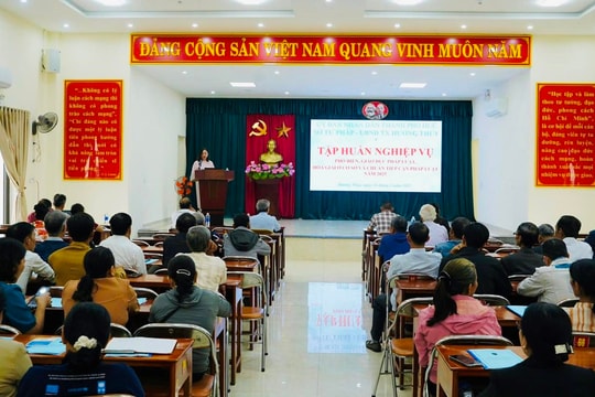 Huế tập huấn kỹ năng cho báo cáo viên, hòa giải viên cơ sở