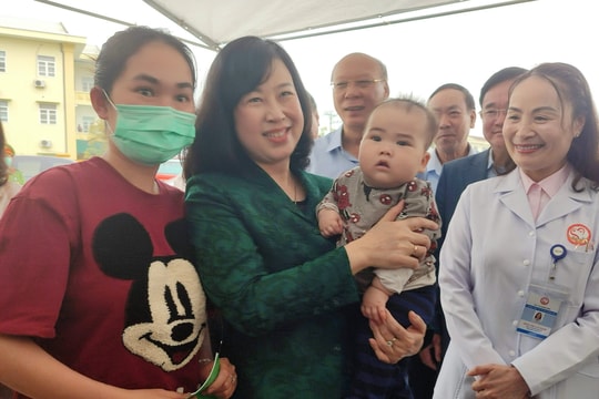 Tăng tốc tiêm vaccine sởi, quyết liệt ngăn ngừa dịch bệnh
