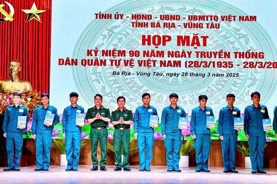 Bà Rịa - Vũng Tàu kỷ niệm 90 năm ngày truyền thống Dân quân tự vệ
