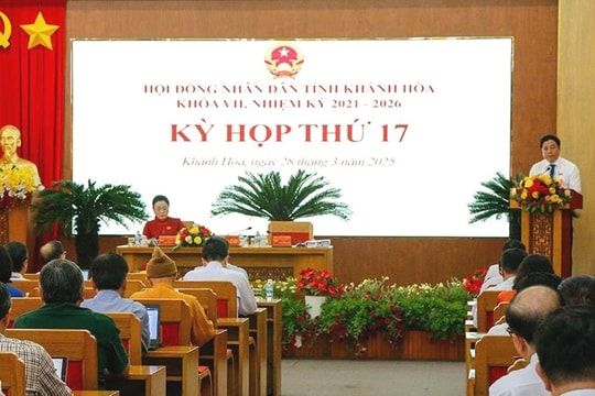 Khánh Hòa thông qua 17 nghị quyết quan trọng